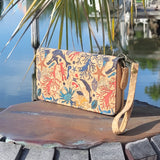 Orka Women's Zipper Wallet